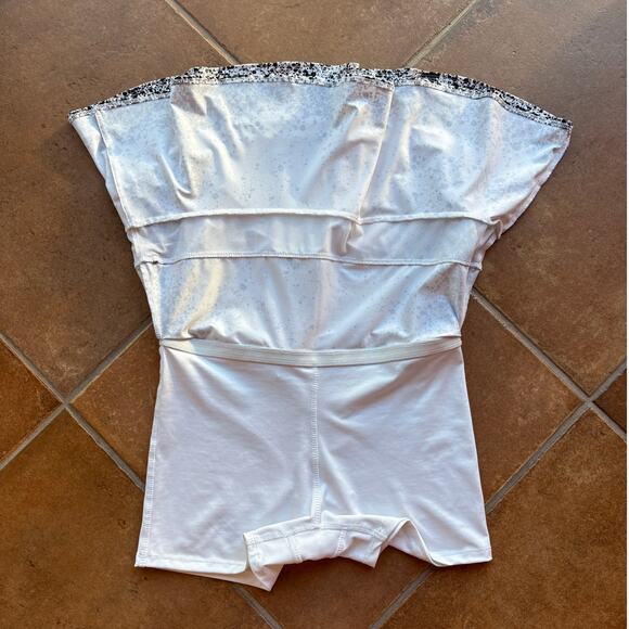 Lucky in Love Splatter Print Athletic Skort with Purple Mesh Side Ruching size M - Picture 7 of 8